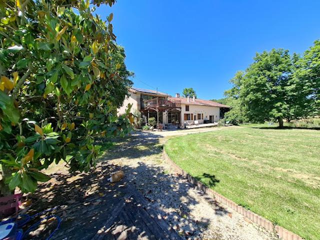 Vente Maison 6 pièces 237 m2 Vic Fezensac