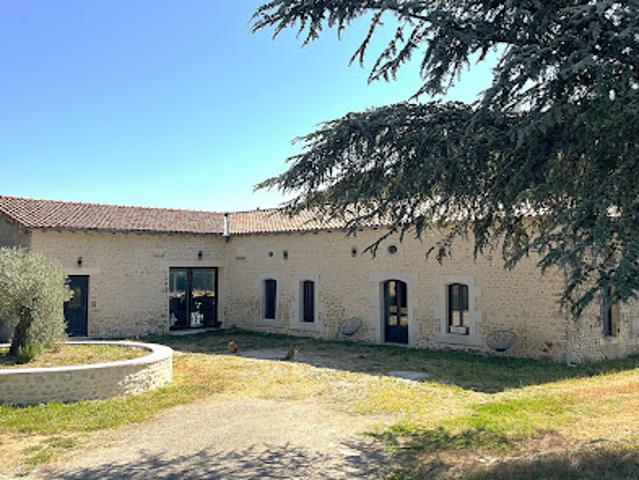 Vente Maison 6 pièces 230 m2 Berneuil