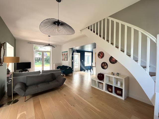 Vente Maison 6 pièces 233.6 m2 Orvault