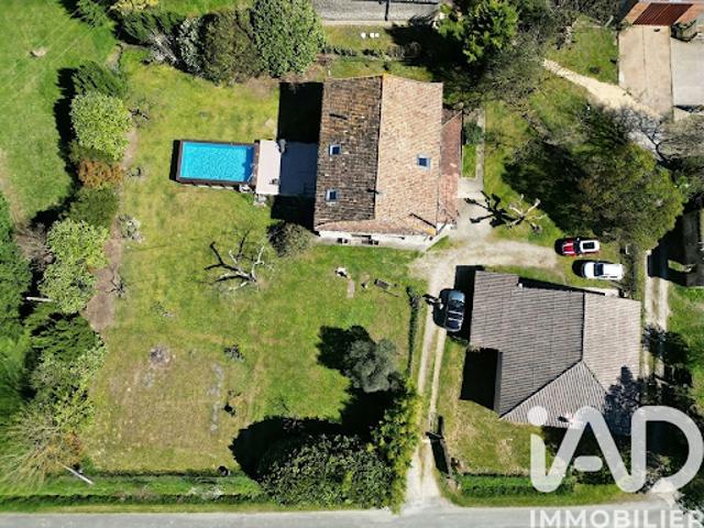 Vente Maison 6 pièces 246 m2 Montignac de Lauzun
