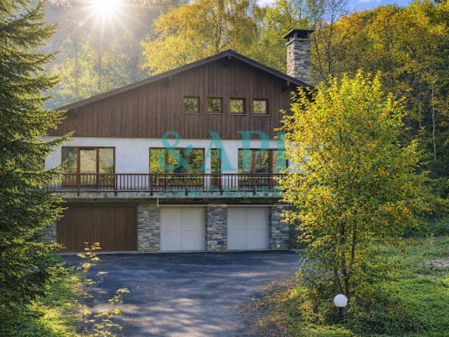 Vente Maison 6 pièces 247 m2 Neuvecelle