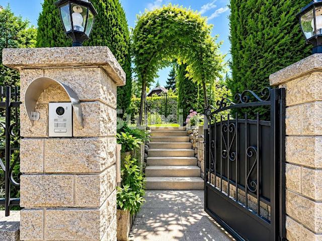 Vente Maison 6 pièces 247 m2 Viry
