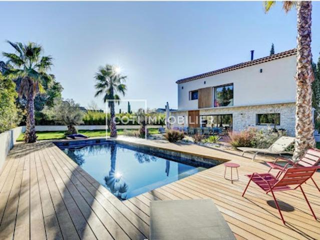 Vente Maison 6 pièces 240 m2 Aix en Provence