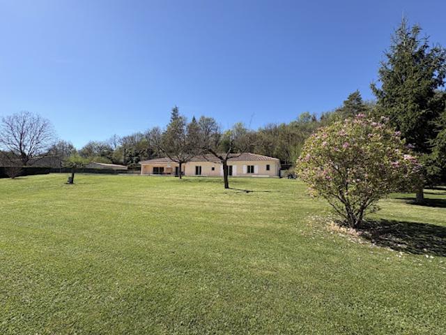 Vente Maison 6 pièces 240 m2 Lissac et Mouret