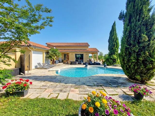 Vente Maison 6 pièces 240 m2 Saint Georges Haute Ville