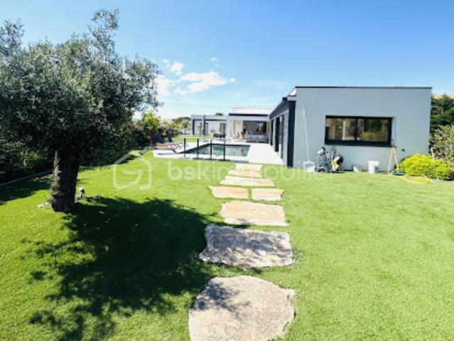 Vente Maison 6 pièces 241 m2 Magalas
