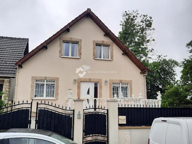 Vente Maison 6 pièces 242 m2 Goussainville