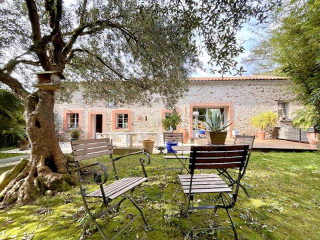 Vente Maison 6 pièces 242 m2 Reze