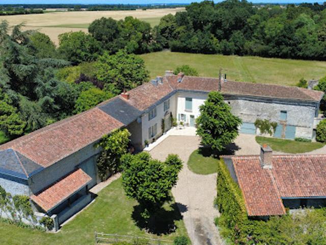 Vente Maison 6 pièces 255 m2 Loudun