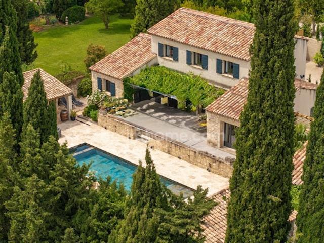 Vente Maison 6 pièces 257 m2 Paradou