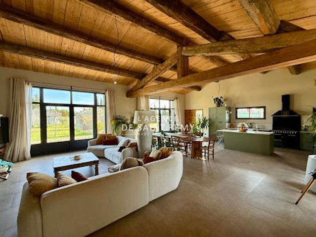 Vente Maison 6 pièces 250 m2 Maillane
