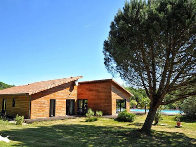 Vente Maison 6 pièces 250 m2 Confolens