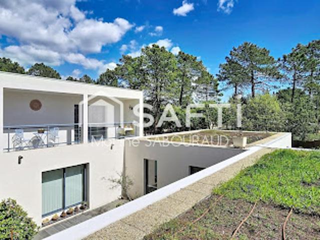 Vente Maison 6 pièces 252 m2 Régusse