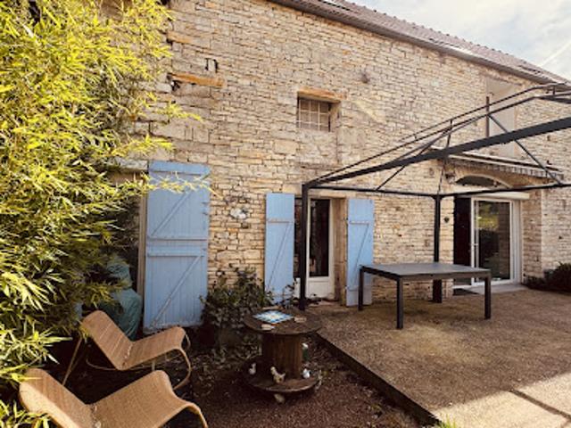 Vente Maison 6 pièces 252 m2 Vermenton