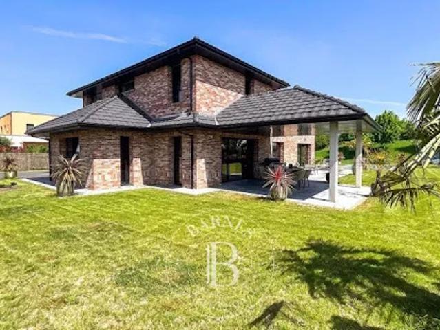 Vente Maison 6 pièces 253 m2 Mérignies