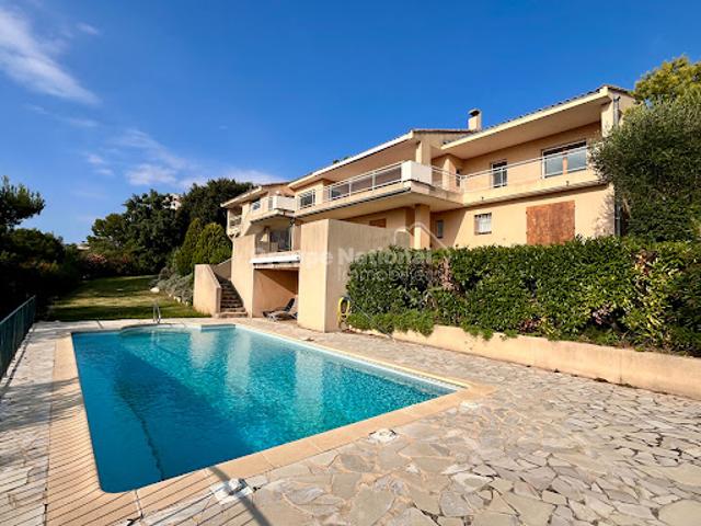 Vente Maison 6 pièces 268.99 m2 Villeneuve les avignon