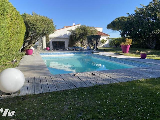 Vente Maison 6 pièces 270 m2 Marseille 8ème