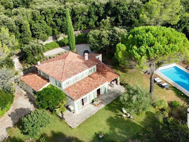Vente Maison 6 pièces 270 m2 Montauroux