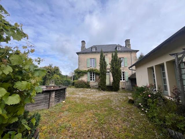 Vente Maison 6 pièces 272 m2 Argentat