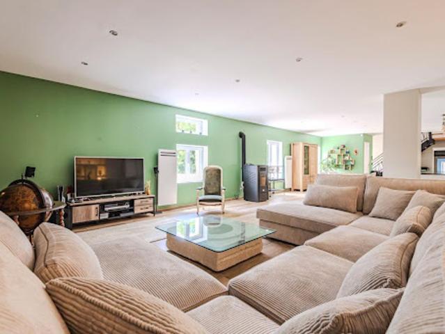 Vente Maison 6 pièces 282 m2 Crepy