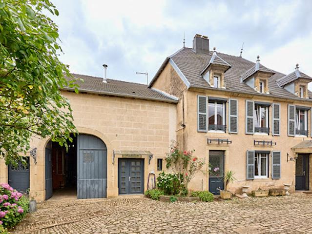 Vente Maison 6 pièces 283 m2 Fleurey lès Faverney
