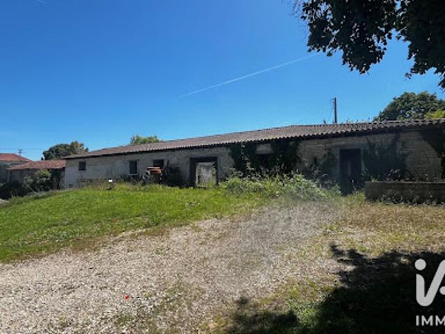 Vente Maison 6 pièces 240 m2 Aigre