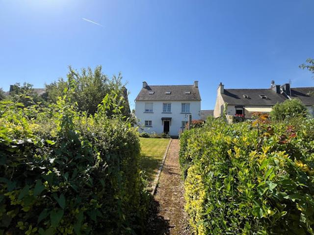 Vente Maison 6 pièces 69.86 m2 Carhaix Plouguer