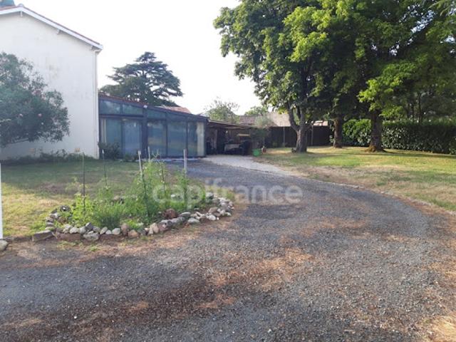 Vente Maison 6 pièces 86 m2 Fontenay le Comte