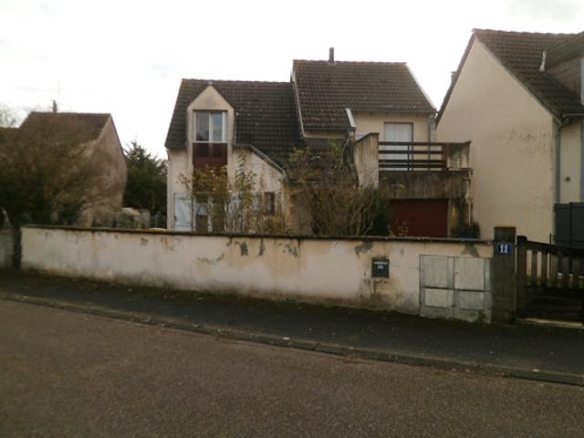 Vente Maison 6 pièces 90 m2 Saint Germain du Puy