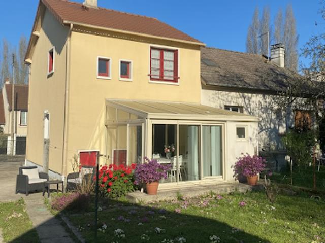 Vente Maison 6 pièces 95 m2 Trappes