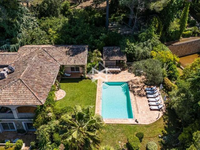 Vente maison 6 pièces Cannes 06
