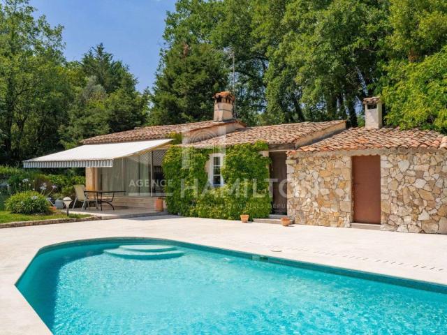 Vente maison 6 pièces Châteauneuf Grasse 06