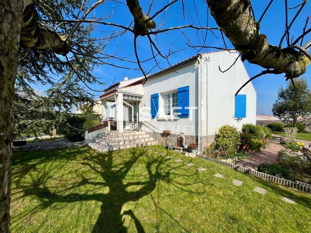 Vente maison 6 pièces Angles 85