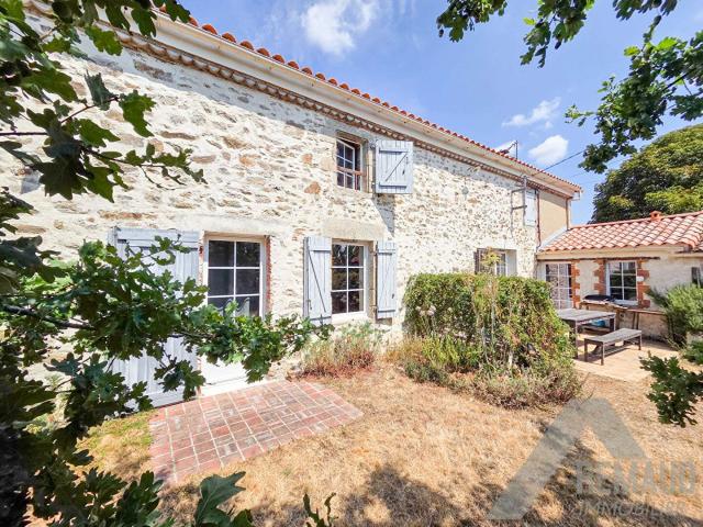 Vente maison 6 pièces Aizenay 85