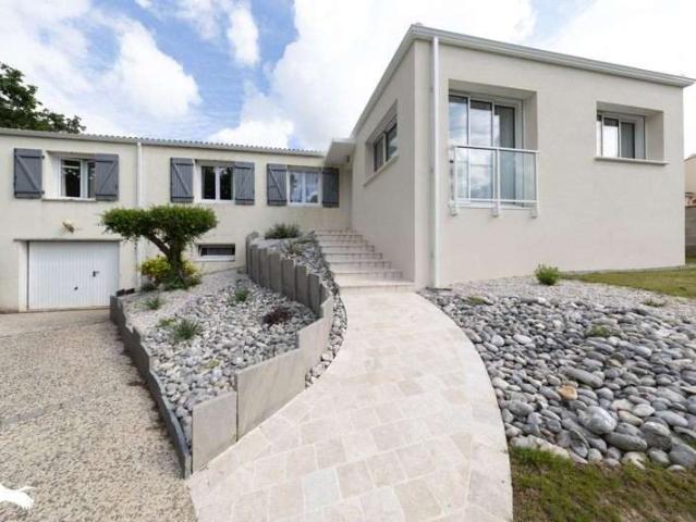 Vente maison 6 pièces Aubigny les Clouzeaux 85