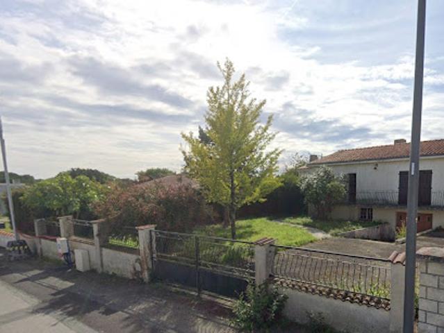 Vente Maison 6 pièces 217 m2 Avrille