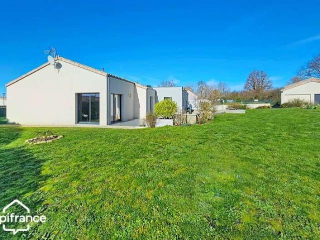 Vente maison 6 pièces Boussais 79