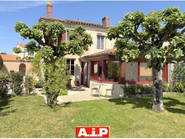 Vente maison 6 pièces Bazoges en Pareds 85