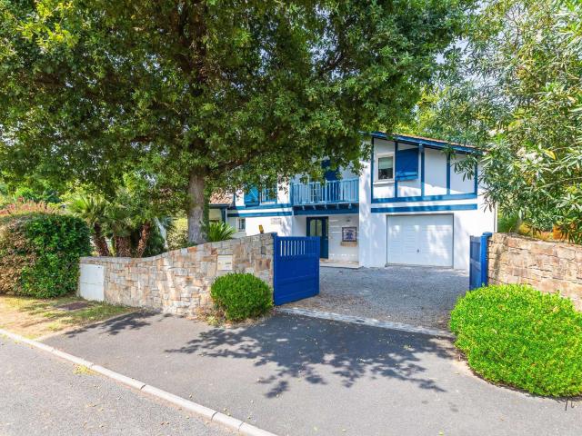 Vente maison 6 pièces Bassussarry 64