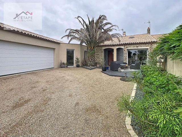 Vente maison 6 pièces Beaulieu sous la Roche 85