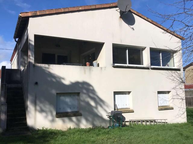 Vente maison 6 pièces Bressuire 79