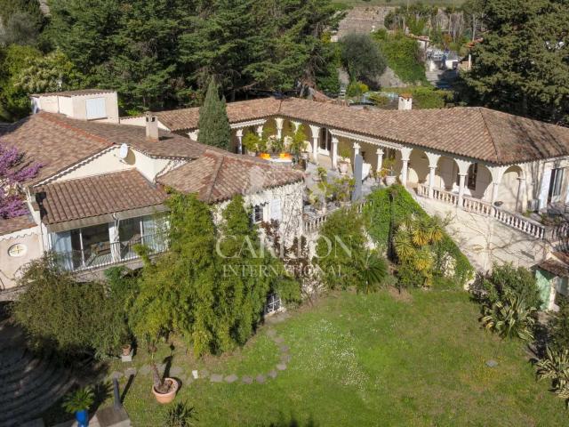 Vente maison 6 pièces Grasse 06