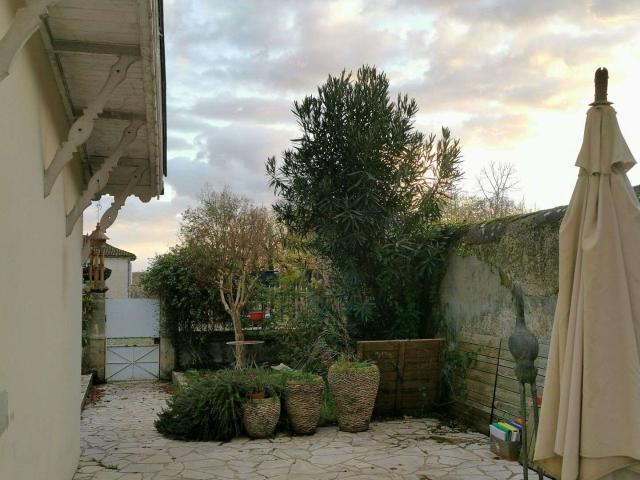 Vente maison 6 pièces Guîtres 33