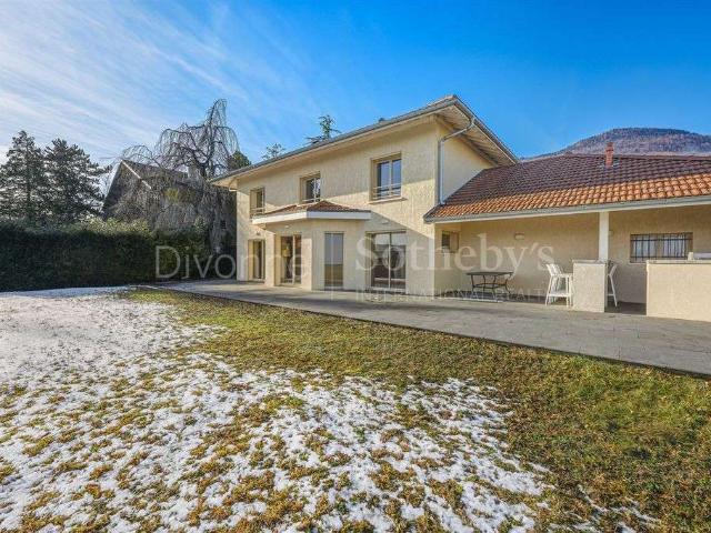 Vente maison 6 pièces Divonne les Bains 01