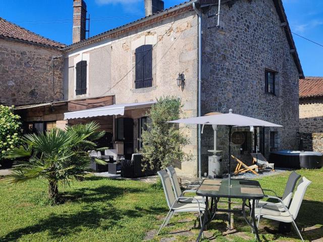 Vente maison 6 pièces Étouars 24