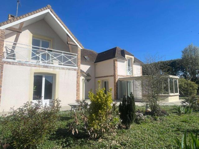 Vente maison 6 pièces Évron 53
