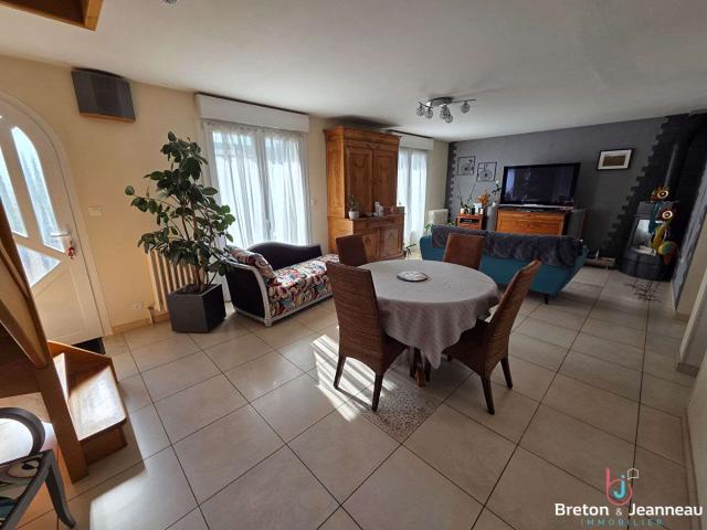 Vente maison 6 pièces Évron 53