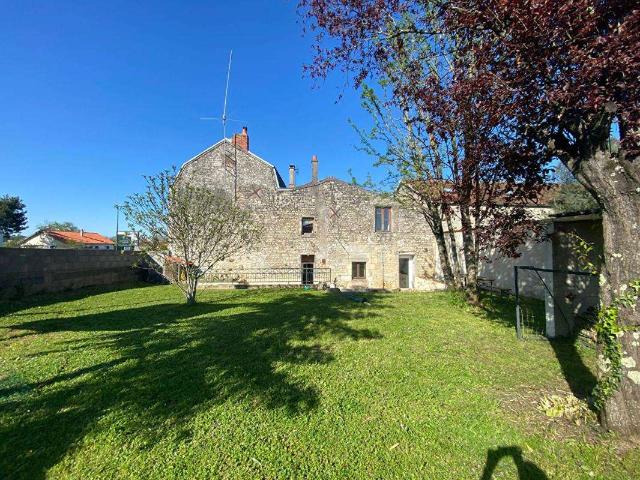 Vente maison 6 pièces Fontenay le Comte 85