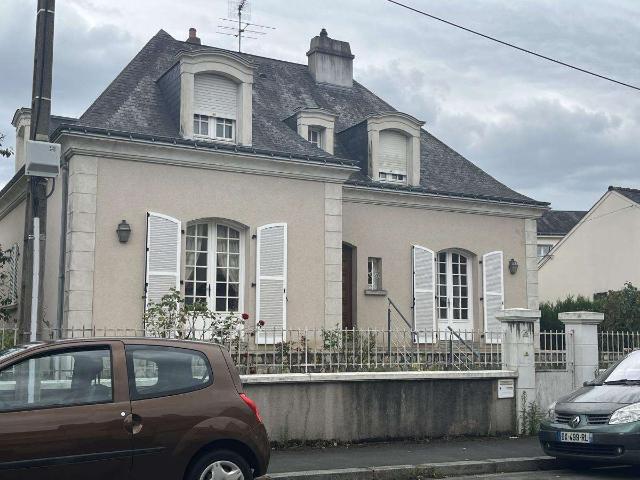 Vente maison 6 pièces Laval 53