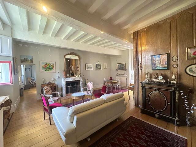 Vente maison 6 pièces Laval 53